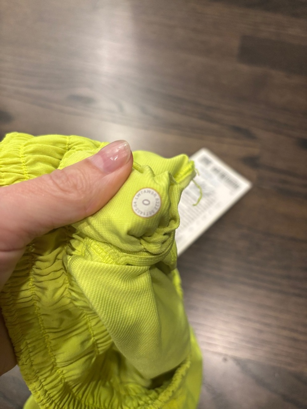 Lululemon Hotty Hot LR Shorts 2.5" ALOHA edition in HIYE - Picture 6 of 6
